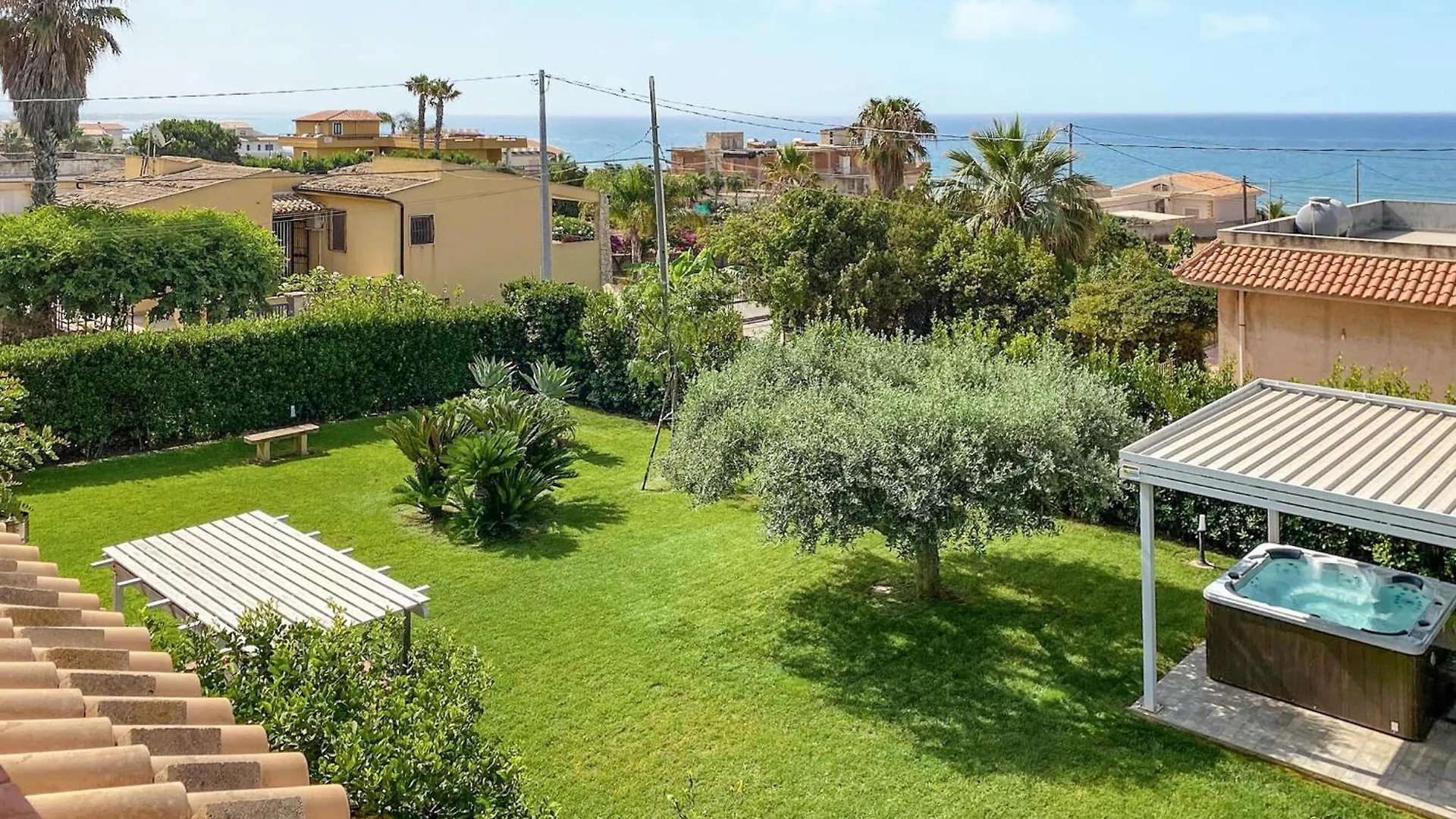 Stunning Home In Donnalucata With Kitchenette