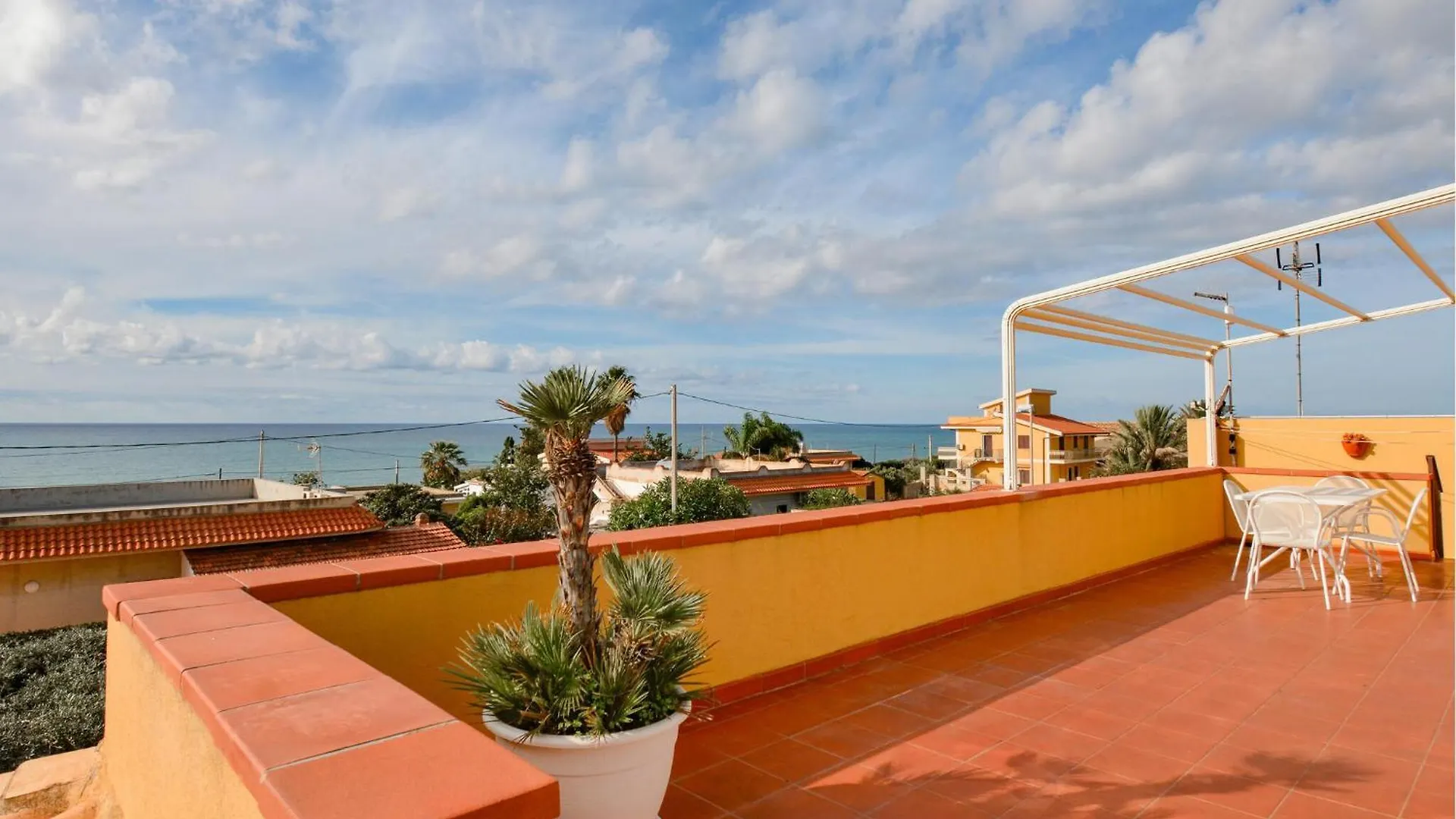 Stunning Home In Donnalucata With Kitchenette Holiday home